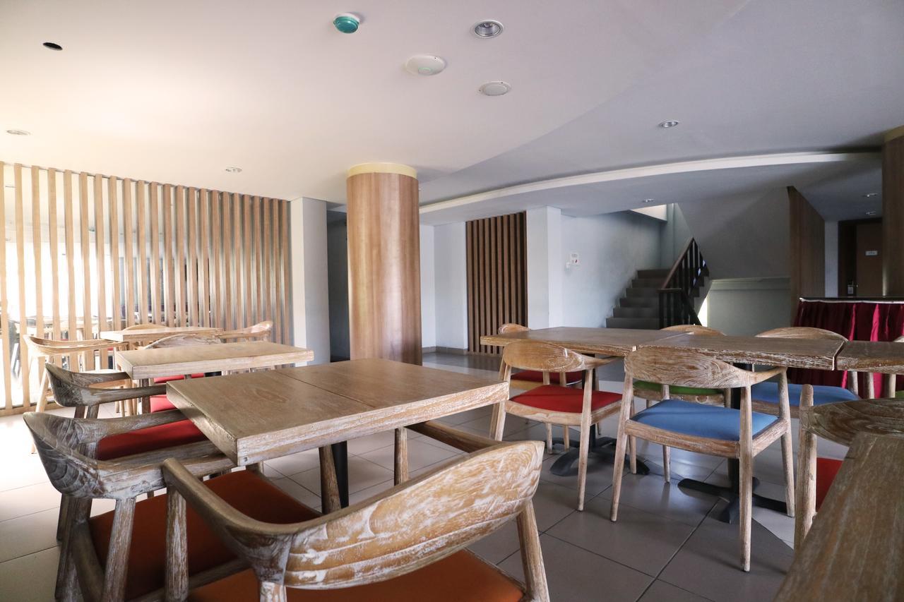 Santosa City Hotel Denpasar  Exterior photo