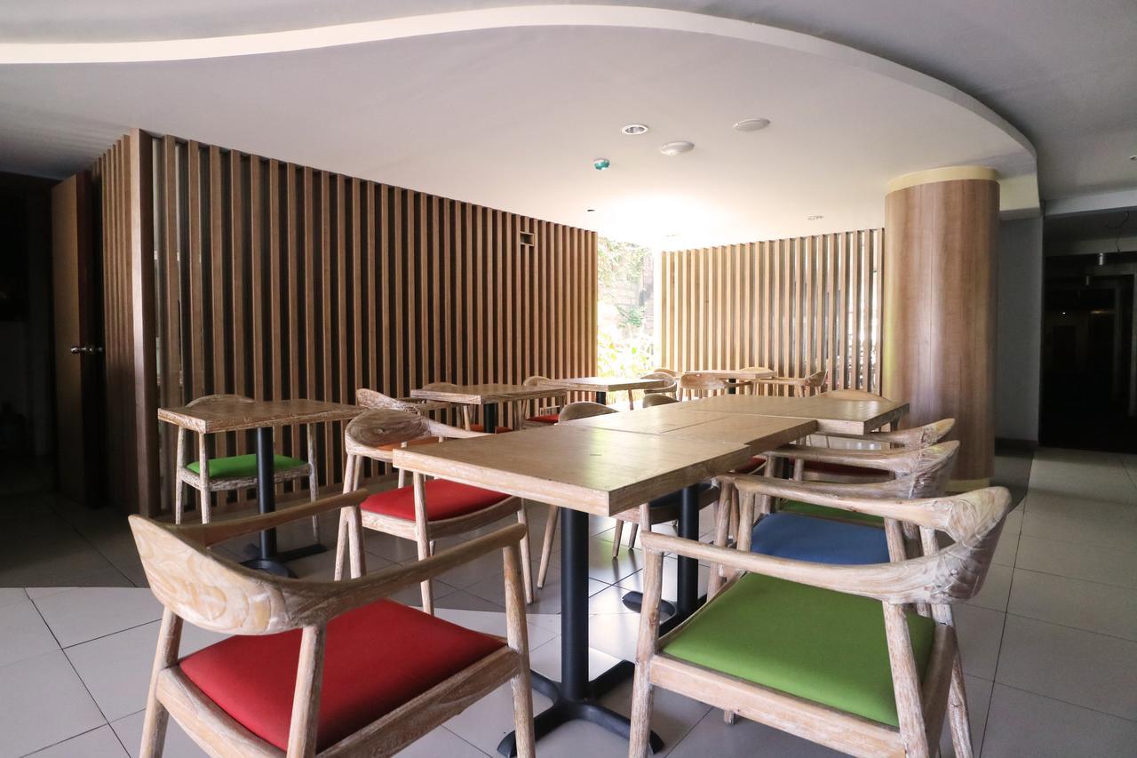 Santosa City Hotel Denpasar  Exterior photo